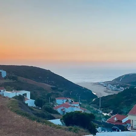 Lizandro & Sunset Holiday home *