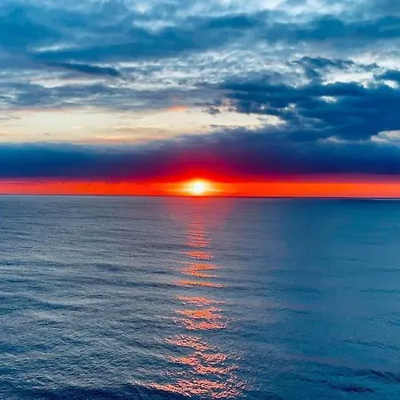 Holiday home Lizandro & Sunset *